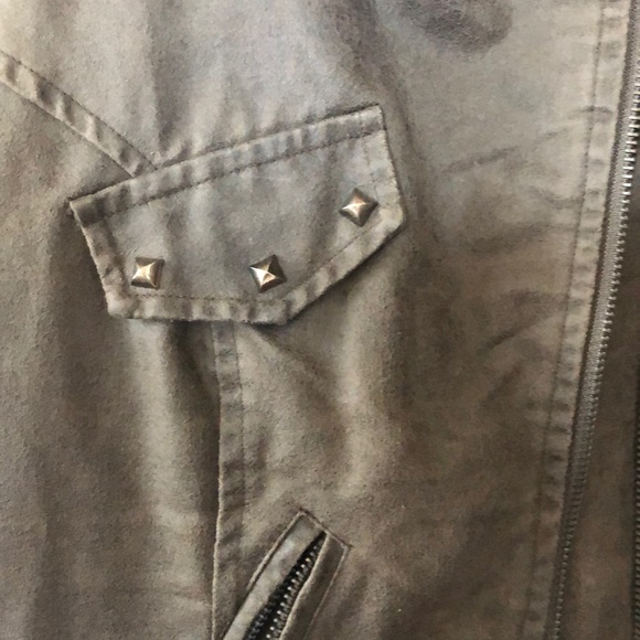 Short jacket - Picture 8 of 8